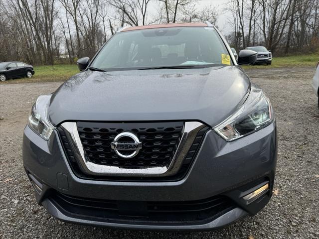2020 nissan kicks sr