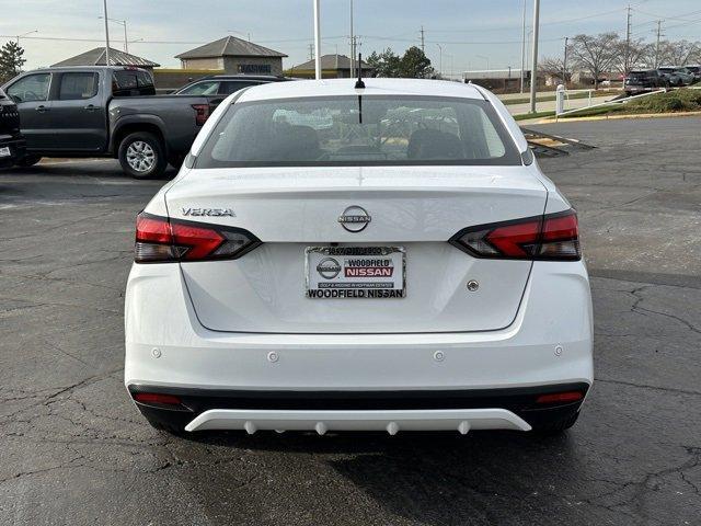 2023 nissan versa s