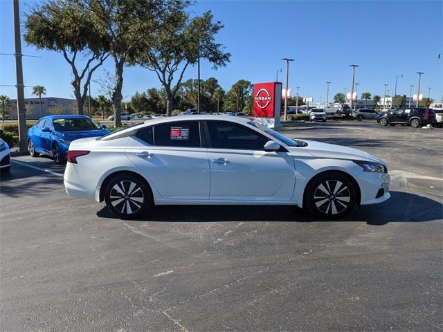 2021 nissan altima 2.5 sv