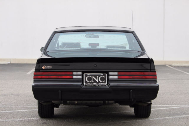 1987 buick grand national black with only 371 original miles / collect car