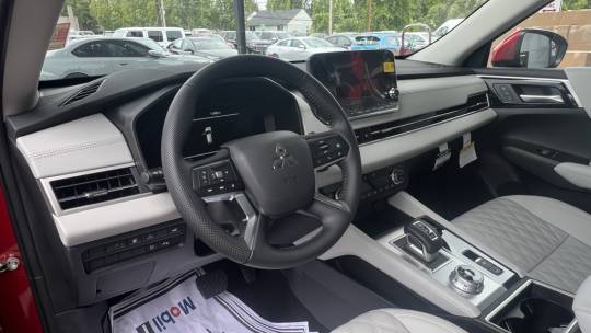 2023 Mitsubishi Outlander