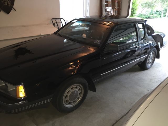 cougar xr-7 good condition black 2 door