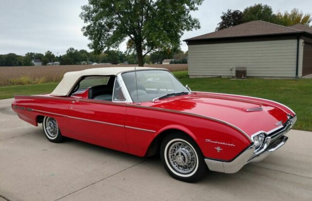 1962 ford thunderbird 0 red automatic