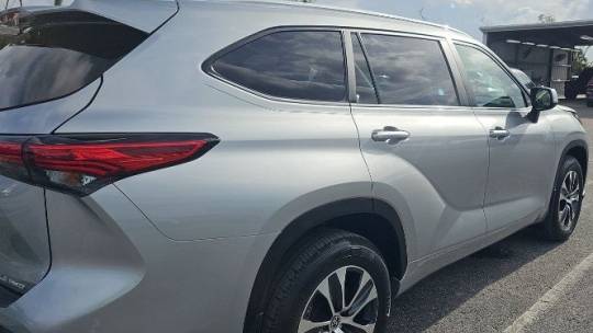 2023 toyota highlander xle