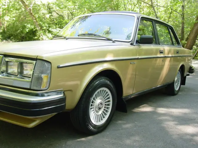 rare diesel one owner 1982 volvo 240 only 99k original miles california car!!