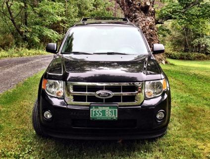 safe and reliable 4wd 2011 ford escape xlt for sale in waterbury, vermont
