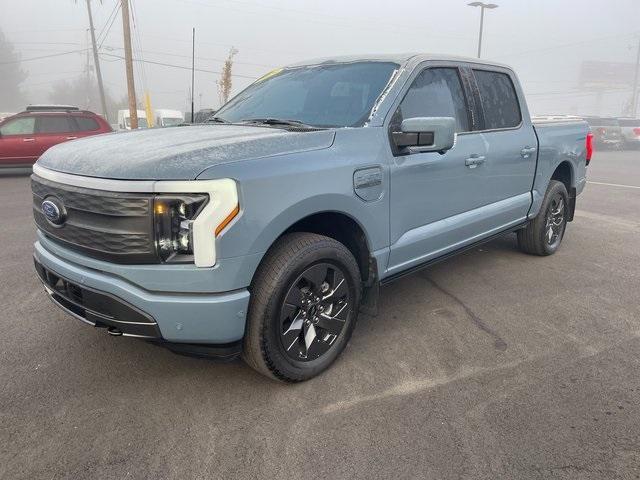 2023 ford f-150 lightning lariat