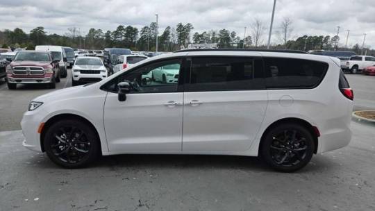 2024 Chrysler Pacifica