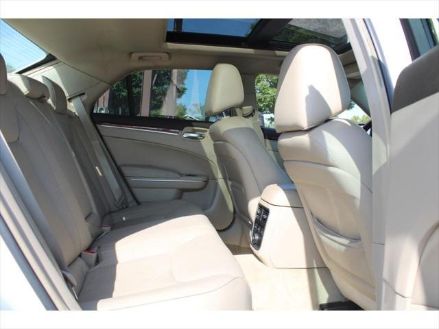 2011 chrysler 300 limited