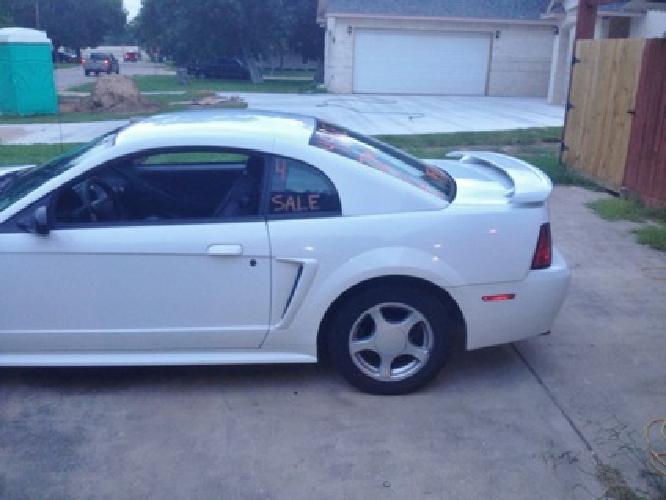 obo 2003 v6 mustang, white, manual trans, 73k miles in lake jackson, tx