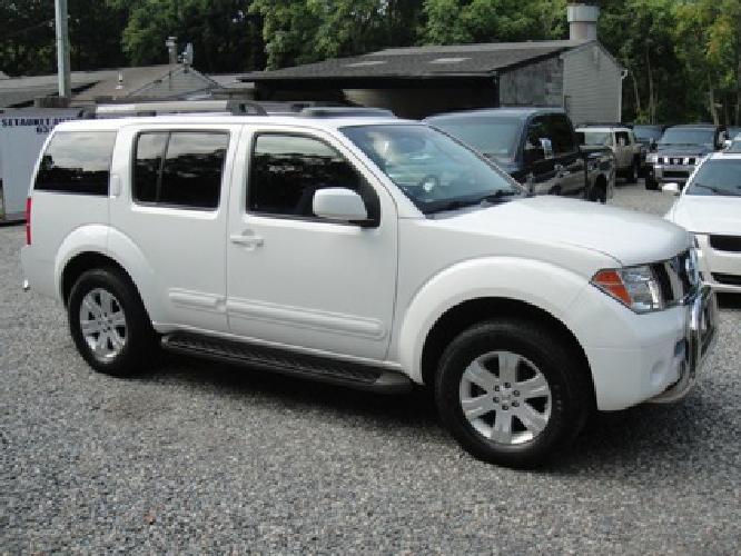 2006 nissan pathfinder le awd in setauket, ny