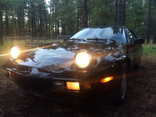 1983 porsche 928s black on black