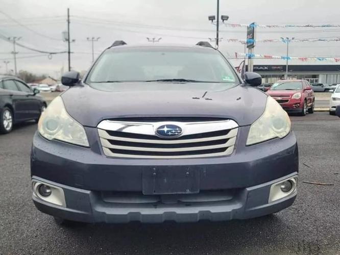 2010 subaru outback 2.5i premium wagon 4d in palmyra, new jersey