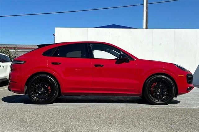 2021 porsche cayenne gts