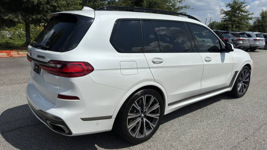 2021 bmw x7 m50i