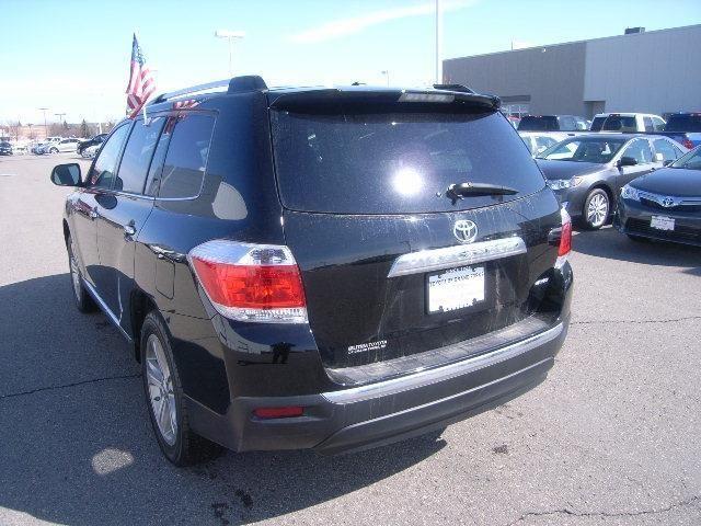 2013 toyota highlander 4dr all-wheel drive for sale in grand forks, north dakota
