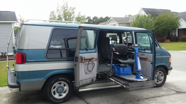 dodge handicapped maxi van