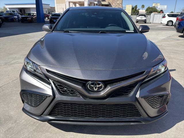 2021 toyota camry se