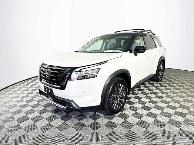 2023 nissan pathfinder sl