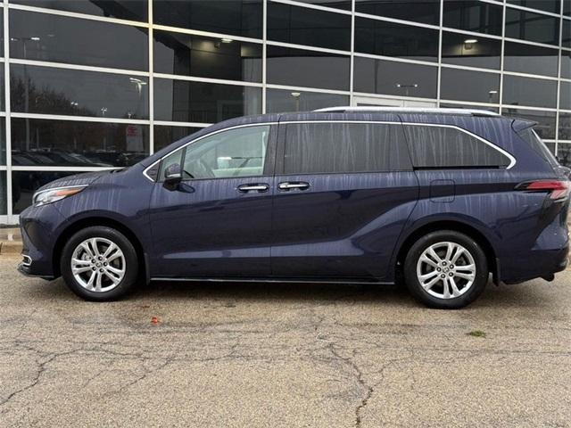 2023 toyota sienna platinum 7 passenger
