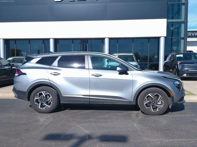 2023 kia sportage lx