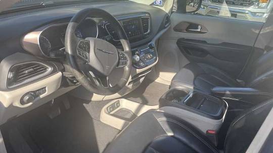 2021 Chrysler Voyager
