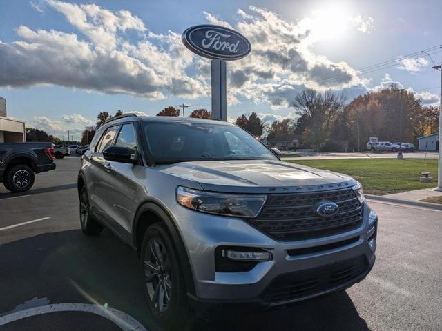 2022 ford explorer xlt
