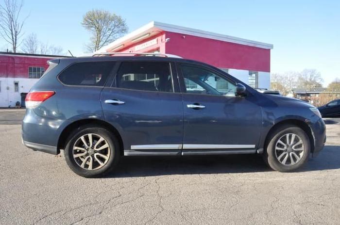 2013 nissan pathfinder sl sport utility 4d in braintree, massachusetts