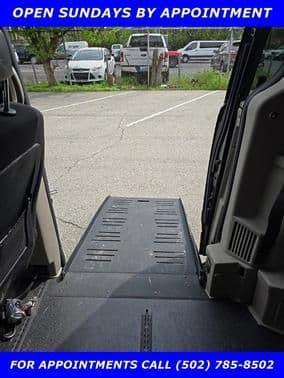 2011 dodge grand caravan crew in louisville, kentucky
