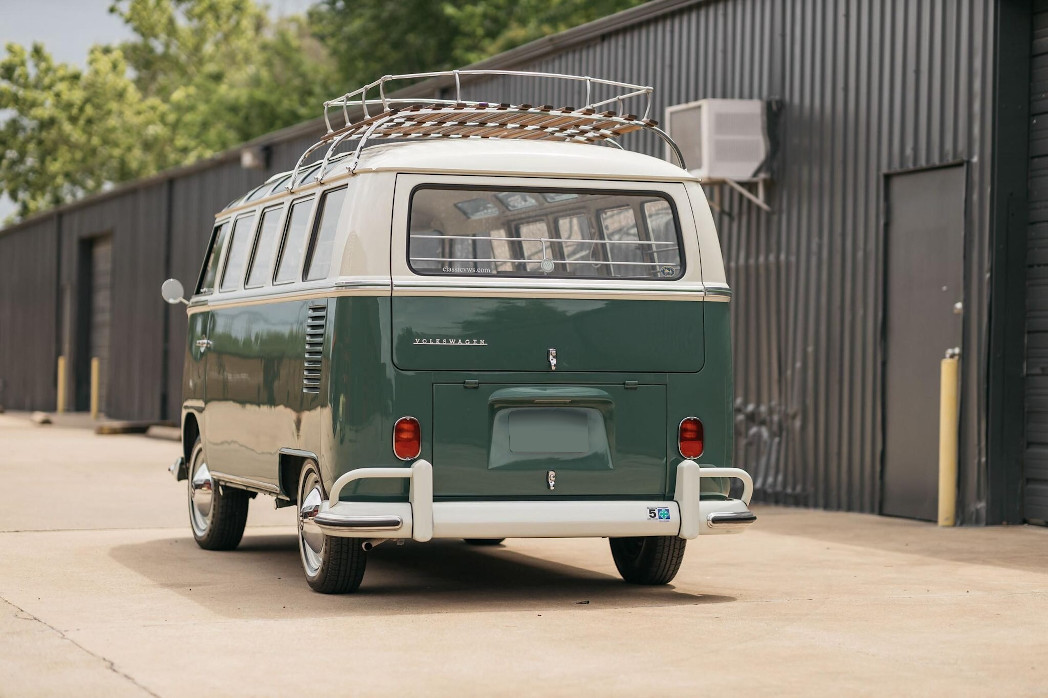 volkswagen type 2 21-window deluxe
