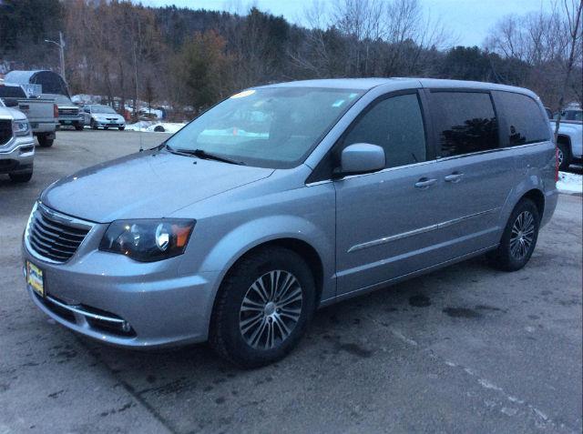 2014 chrysler town and country s s 4dr mini-van for sale in montpelier, vermont