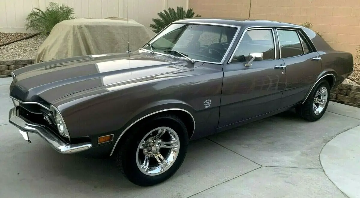 1971 mercury comet. 302. v8 beautiful inside and outside