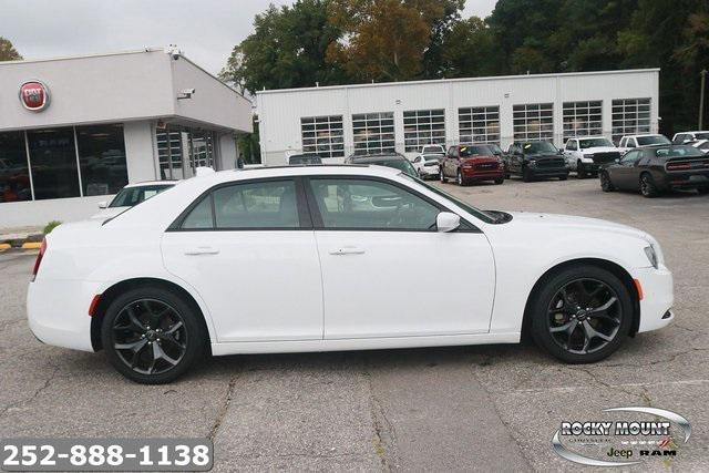 2023 chrysler 300 s