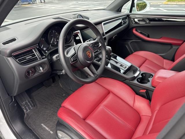 2024 porsche macan