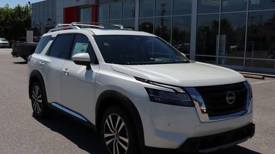 2024 Nissan platinum