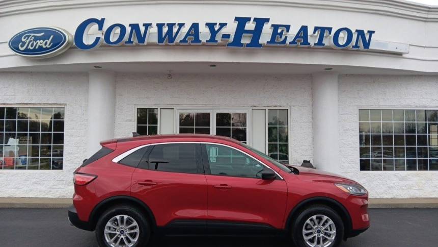 2022 ford escape se