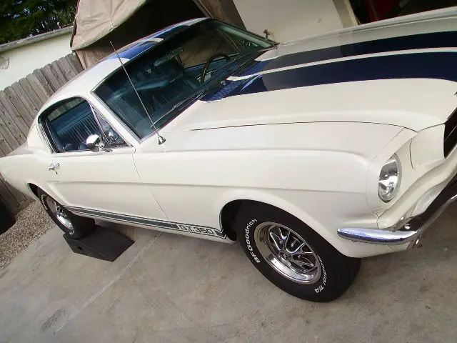1966 ford mustang fastback 2-door 289 4 bbl. a/c, ps, pony int, styled wheels
