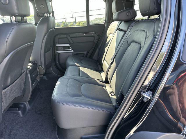 2023 land rover defender 110 s
