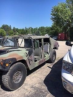 slant back m998 humvee