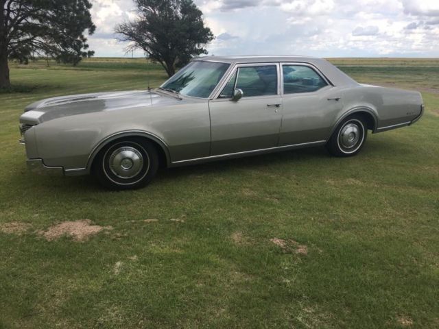 1967 oldsmobile delta 88