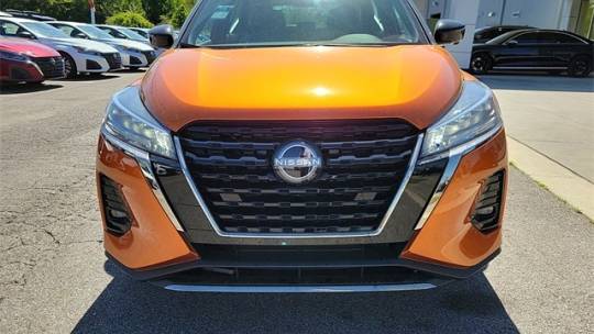 new 2024 nissan kicks sr