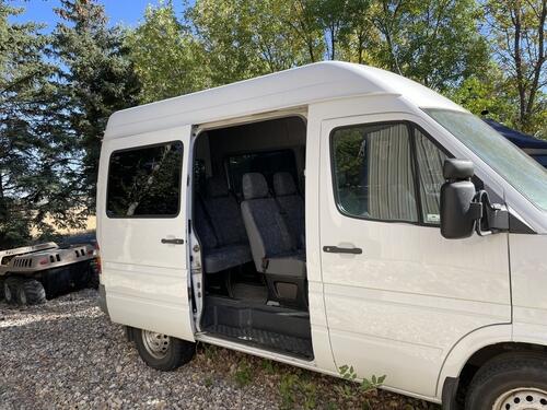2005 dodge sprinter 2500. ran when i parked it last year, but rabbits got into the