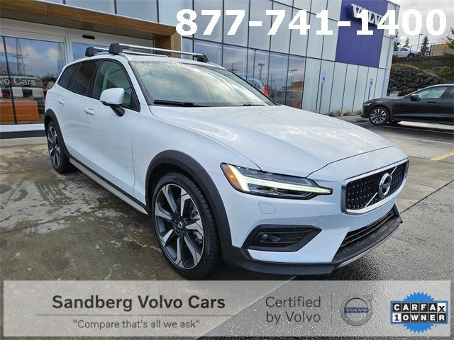 2022 volvo v60 cross country t5 awd