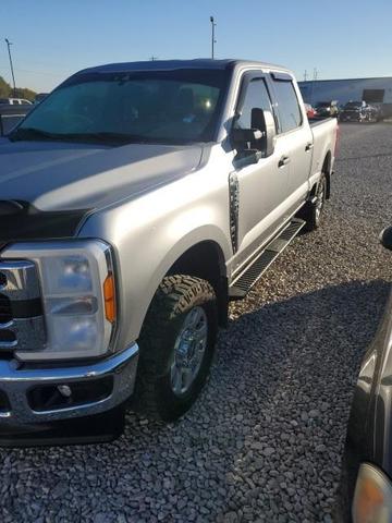 2023 ford f-250 xlt