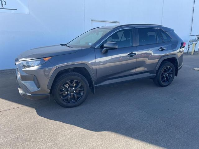 2021 toyota rav4 le