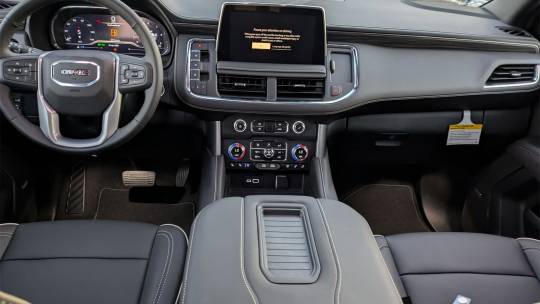 2024 GMC Yukon