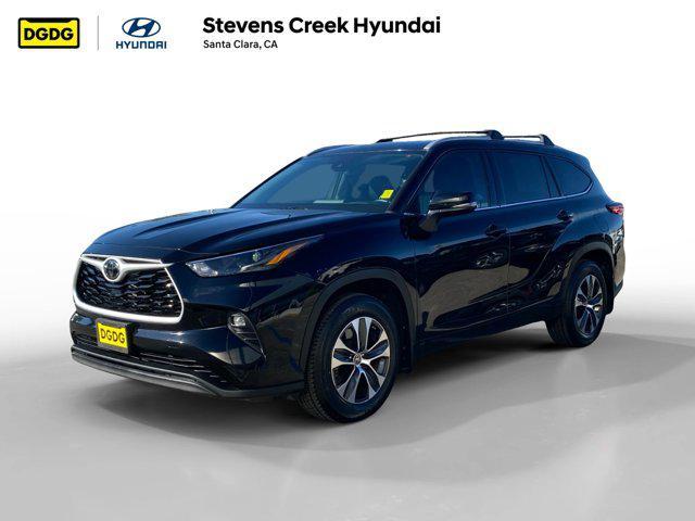2022 toyota highlander xle