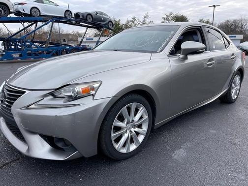 2014 lexus is 250 in milwaukee, wisconsin