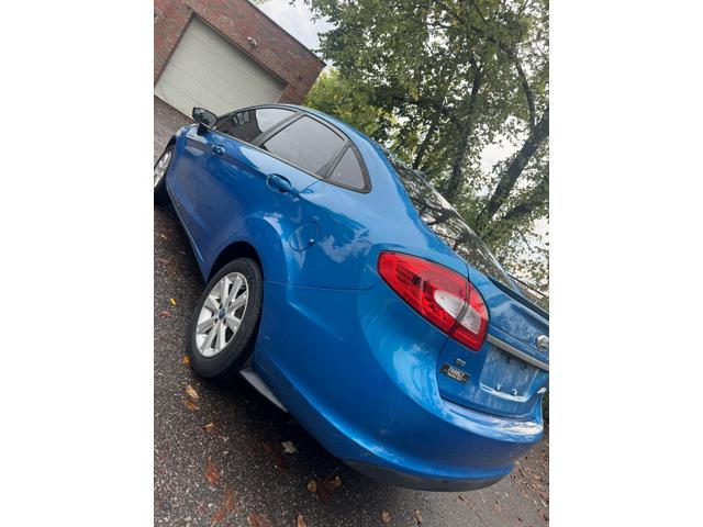 2013 ford fiesta se