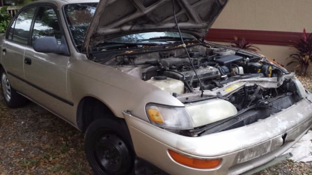 1994 toyota corolla front wrecked, engine runs